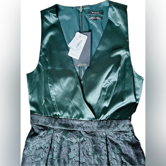 RW&CO Fit and Flare Lace Dress - Picture 2 of 5